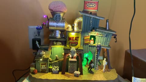 Lemax Halloween house review