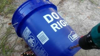 DIY 5 gallon water bucket for chickens and Turkeys!!!! | takes 5 min thats it |