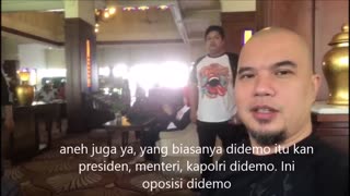 Banser Idiot - Ahmad Dhani Di Hadang Pendemo Di Surabaya