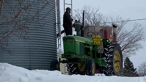 Extraction of corn feed