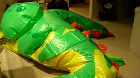 Inflatable World Dragon Inflation