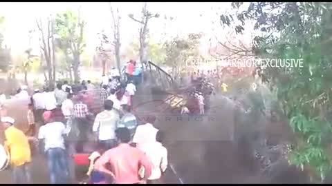 Ratnagiri : Live Bridge Collapse | Exclusive Mobile Clip