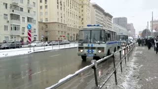 Russia detains over 1,000 at Navalny protests