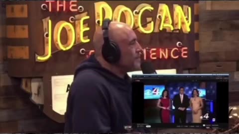 Howie Mandel Discovers Propaganda | Joe Rogan Podcast
