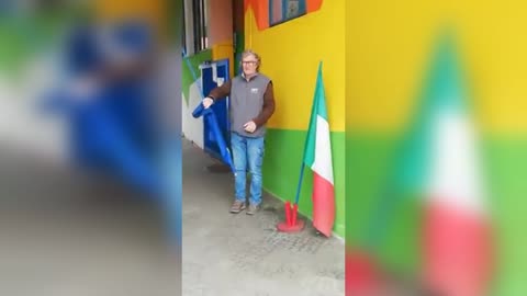 Italian Man Swaps EU Flag For Russias As Thanks For Aid