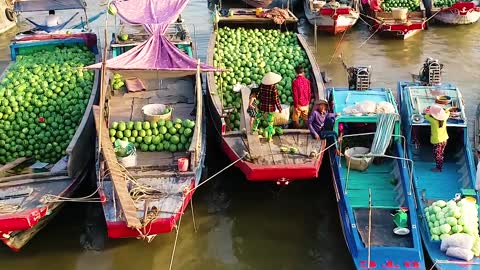 Cai Rang floating market - a feature in Mekong Delta