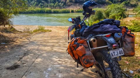 Swimming in the Thailand Myanmar border