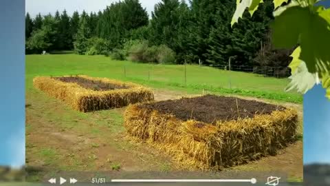 Hugelkultur & Strawbale Gardening