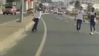 Batalla campal en la avenida Santander