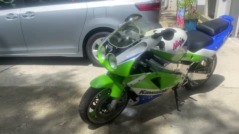 Selling my Kawasaki ninja Zx7