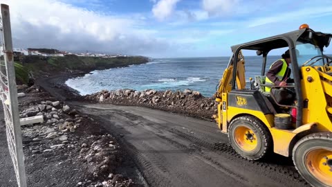 Calhetas (Ribeira Grande) Restauração costeira / Coastal restoration, Sao Miguel Azores - 08.02.2024