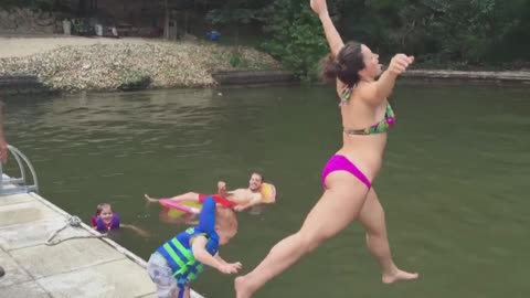 22 terrible ways to jump in a lake