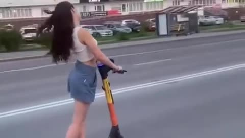 Nice scooter 🛴 🤔🤔😂 please follow for more updates 🫶🏻🫶🏻