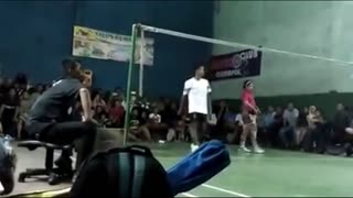 Playing badminton with flashing shoes [part 6]