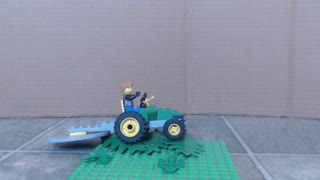 Mowing The Lawn (LEGO Stop-Motion)