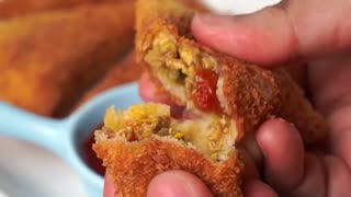 NEW SNACKS RECIPE | QUICK SNACKS RECIPE | INSTANT SNACKS RECIPE | BREAD SAMOSA #Shorts