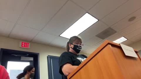 BLM Shill Creates NEW Meaning Of CRT Gets Followed By A Short Burst Of Truth At School Board Meeting