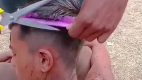 How to cut hairstyle easy with comb and blade