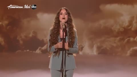 AMAZING | Casey Bishop Covers 'Over The Rainbow' On American Idol 2022 | Idols Global