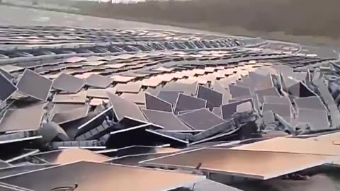 The Storm Damaged The Largest Floating Solar Power Plant, India | April 13, 2024