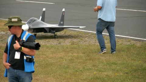 AMAZING RC JET MODEL SHOW WITH A JET TEAM OF TWO SUKHOI SU-30 MK ELSTER FLIGHT TO MUSIC