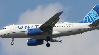 Airbus A319 operating as United Flt 2144 arriving at St Louis Lambert Intl - STL