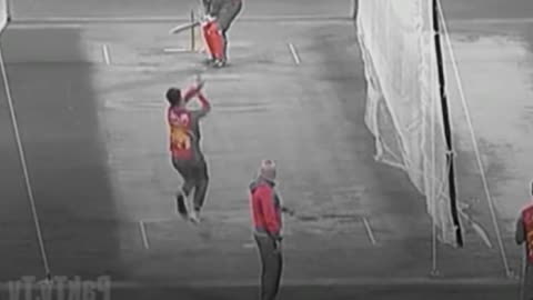Mohammad Amir right hand bowling in nets vs Sharjeel Khan