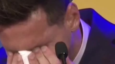 Messi cries about leaving Barcelona