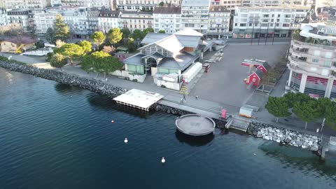 Flying drone over Freddie Mercury in Montreux