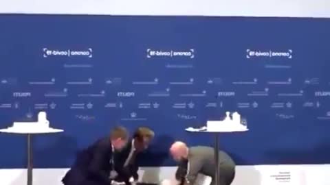 DANISH WOMAN PASSES OUT AT PRESS CONFERENCE ANNOUNCING VACCINE BAN