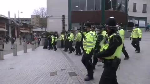 English cops are bastards