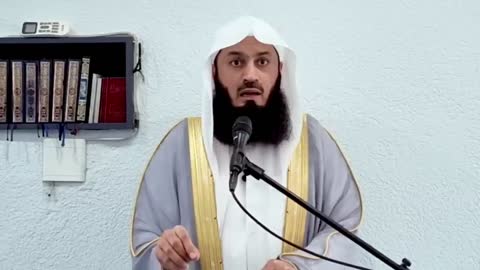 A baby in the desert - Mufti Menk