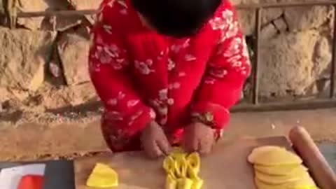 Master Chef - Watch How Talented This Young Boy Is