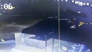 Hombres hurtan carro en Bocagrande