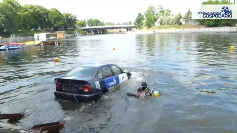 Car in the water part 01