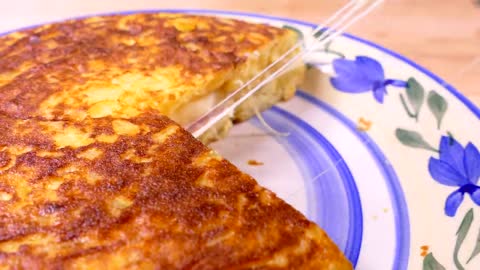 How to make delicious Potato Omelette Sandwich in 15 mins : )