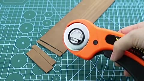 Sewing Round Rotary Fabric Leather Cutter
