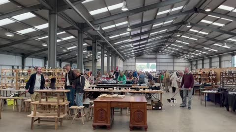 Beginners Guide to Visiting Newark Antiques Fair (Europe’s Biggest)