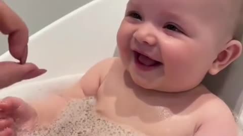 Cute Chubby Baby - Funny Videos