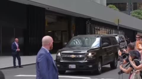 Trump Leaves New York City Attorney‘s Office After Five Hours+