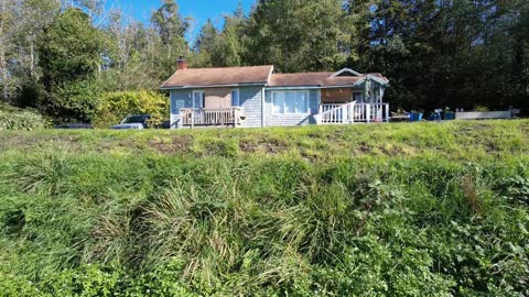 Warm Beach Cottage