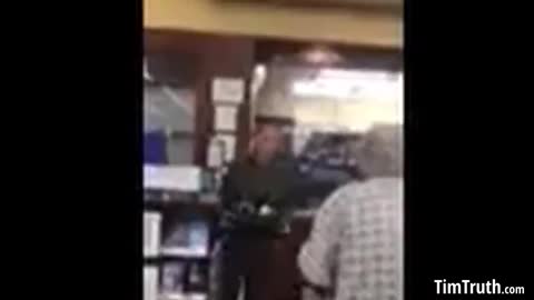 VIDEO SURFACES APPEARING TO BE A PHARMACY MANAGER QUITTING FROM SAFEWAY OVER "POISON" VAX DEATHS