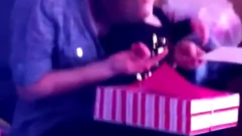 Baby falls asleep during own birthday party