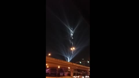 Burj Khalifa stunned the people on the Road with its beautiful lights