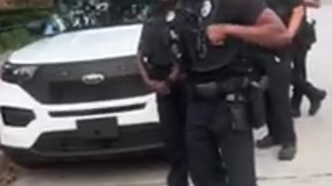 Raw footage UF campus arrests Part 1