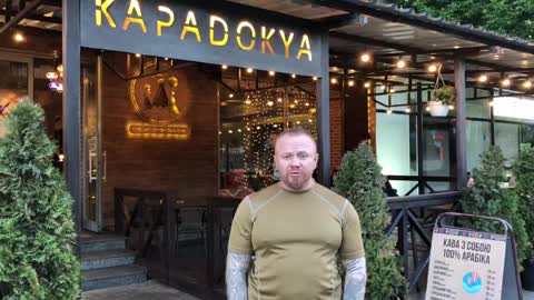 War is war, but lunch is on schedule: the boatswain advertises Kyiv restaurant