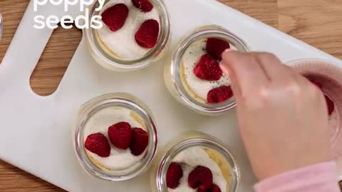 1-Min Recipe • Lemon-lime poppy seed cheesecakes by diet Doctor