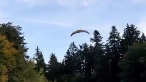 Crazy parachutist