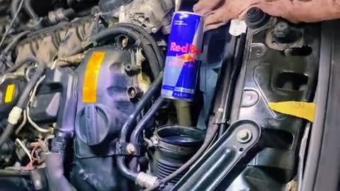 I forgot the Red Bull bottle in the intake manifold