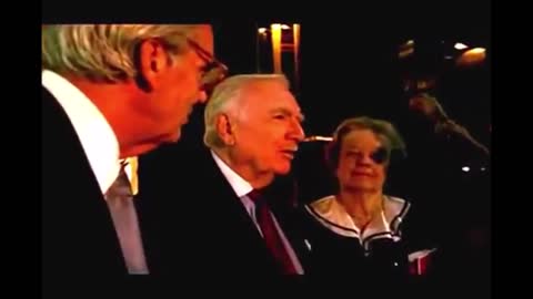 WALTER CRONKITE ADMITS THERE IS A RULING CLASS